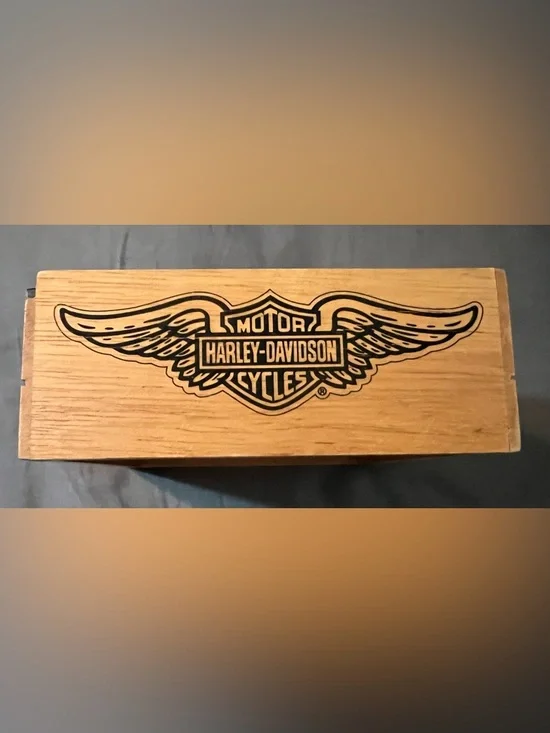 Harley-Davidson Coaster Set in Wooden Display Box, Set of 4 Cork Coasters - Picture 2 of 3